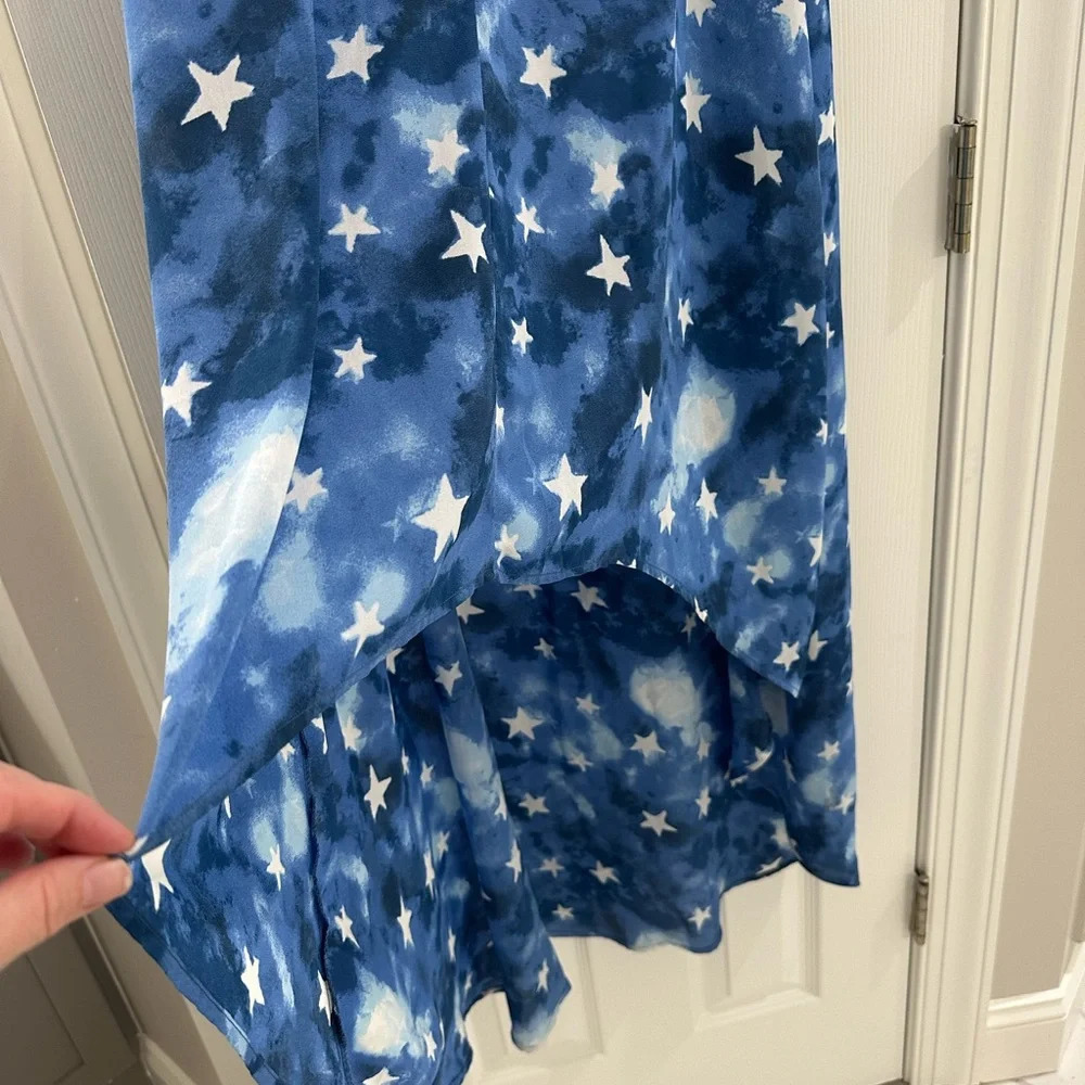 NWOT Women’s Buddy Love Blue & White Stars Hi lo Sleeveless Maxi Dress Size M/L - Picture 3 of 8